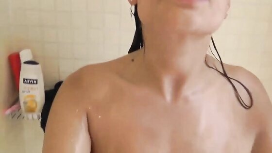 Big Tits Mom Sucks Cock On Shower