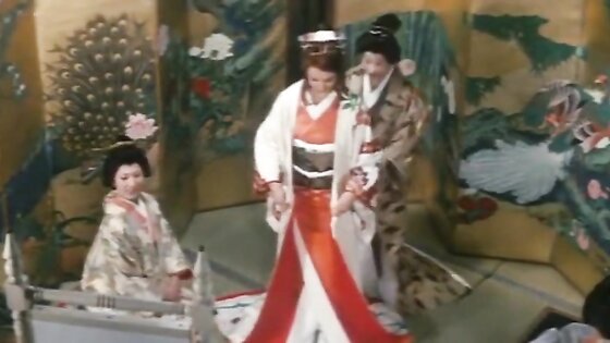 Caresses Sous un Kimono (1972) Sandra Julien 徳川セックス禁止令