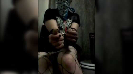 Self bondage for goth boy